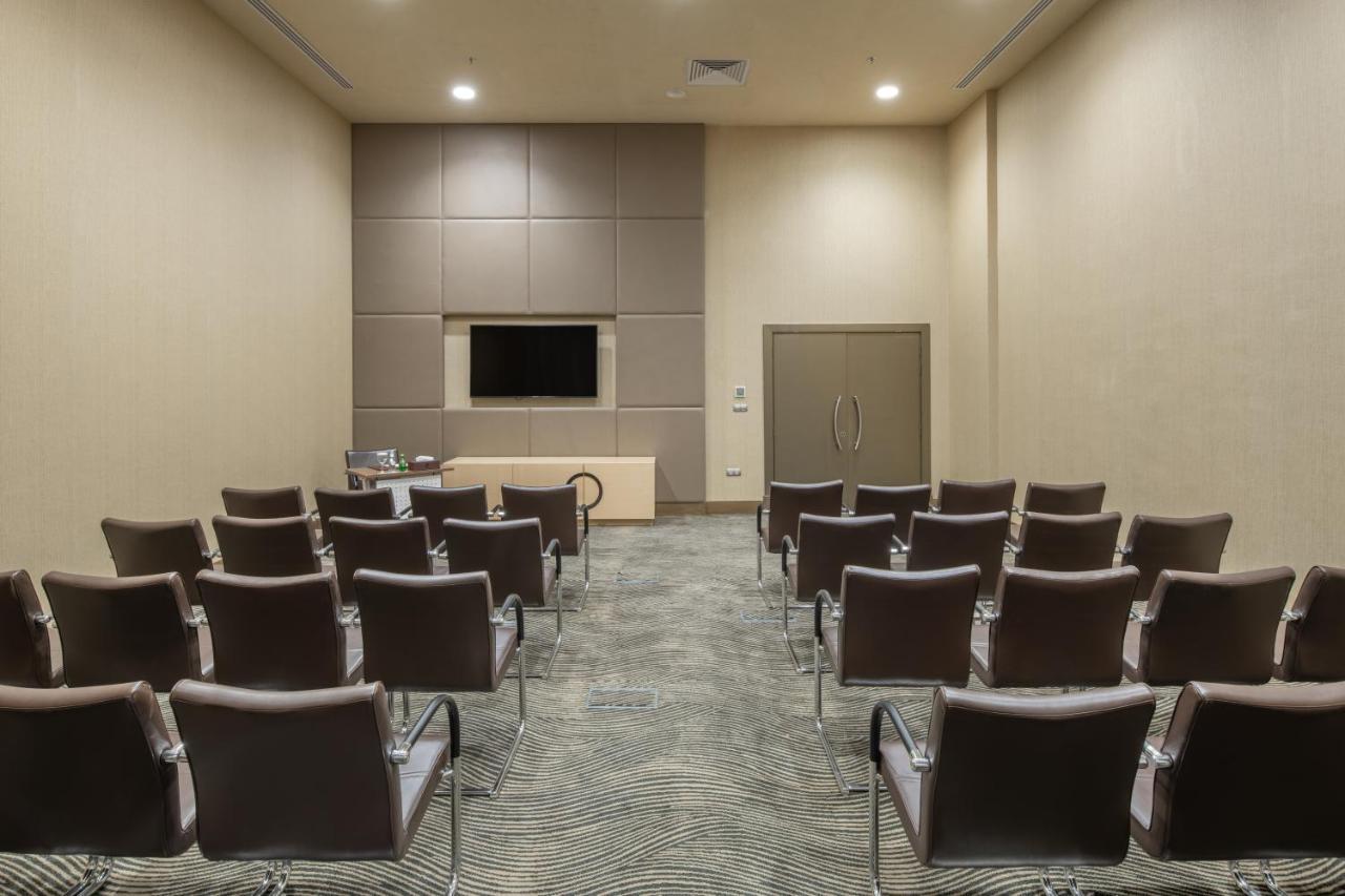 Millennium Makkah Al Naseem Mecca Екстер'єр фото Meeting room