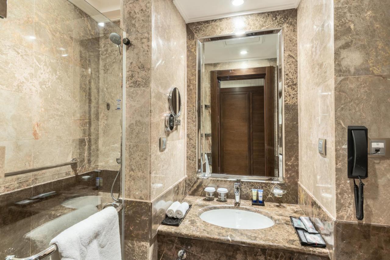 Millennium Makkah Al Naseem Mecca Екстер'єр фото Bathroom